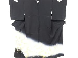 リサイクル　山口美術織物謹製　寿光織菊模様刺繍留袖（比翼付）